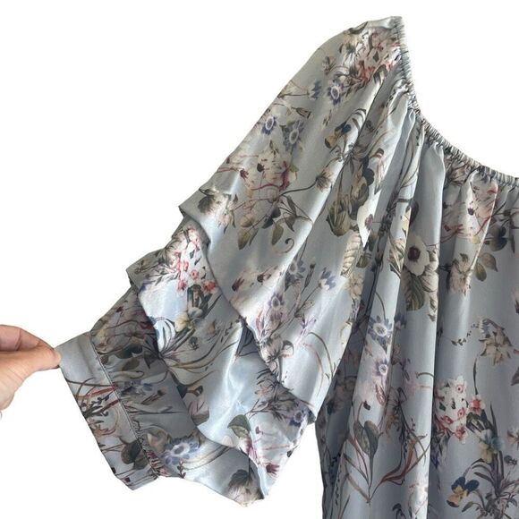 New Easel Blue Floral Silky Tunic Top Shirt Women’s Medium Pullover Summer - Picture 2 of 5